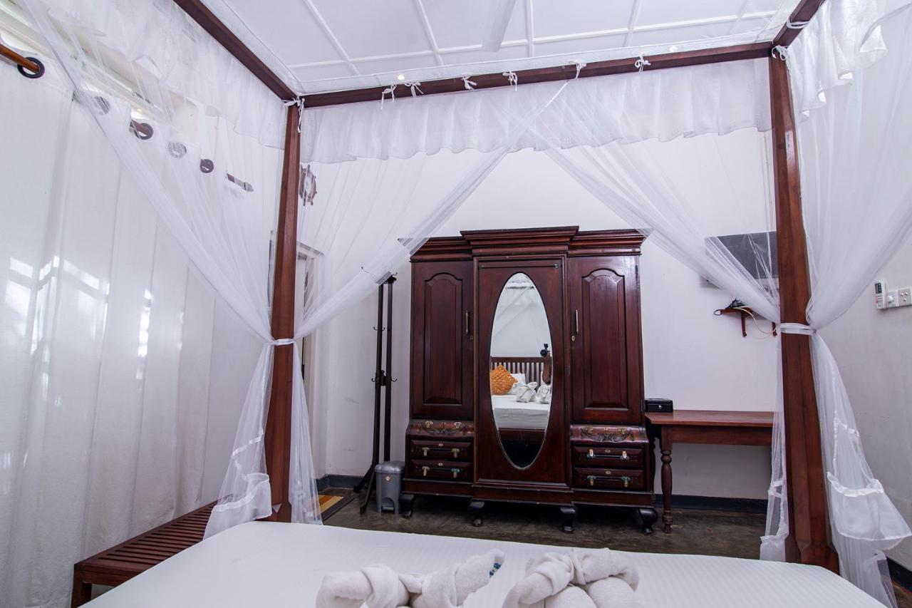 Village Headman'S Five Bedrooms Entire Bungalow Induruwa Zewnętrze zdjęcie