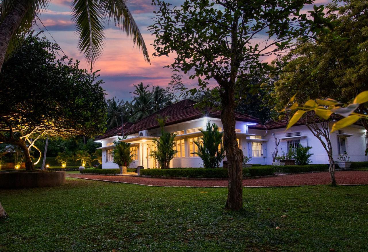 Village Headman'S Five Bedrooms Entire Bungalow Induruwa Zewnętrze zdjęcie